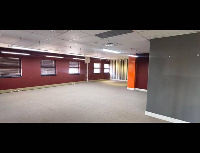 BUSINESS PROPERTY TO RENT IN TYGER VALLEY